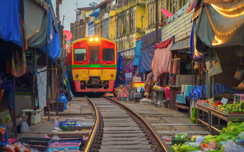 Marché ferroviaire de Maeklong Bangkok